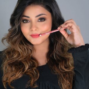 Recode Matte Lip Liner Smacker with Smudge Proof Formula -1.20 Gms Shade-1