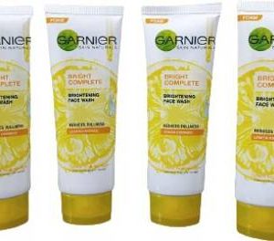 GARNIER Skin Naturals Bright Complete Fairness Facewash (50*4=200gm) (PACK OF 4) Face Wash(200 g)