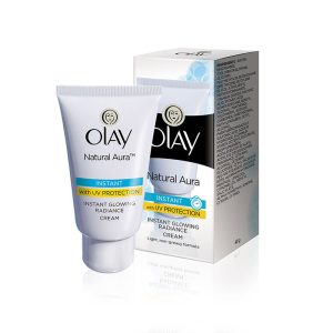 Olay Natural Aura Day Cream With SPF 15, Glowing Radiance Cream With Niacinamide, Vitamin Pro B5, E(40g)