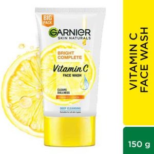 GARNIER Bright Complete Vitamin C | Cleanser for Brighter and Glowing Skin Face Wash(150 g)
