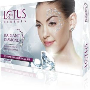 LOTUS HERBALS Radiant Diamond single Facial kit 37 g (4 sachets)??(4 x 9.25 g)