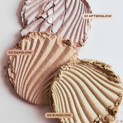 Milani Strobelight Instant Glow Powder Highlighter Sunglow - Image 4